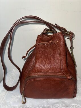 Vintage Fossil Leather Bucket Bag